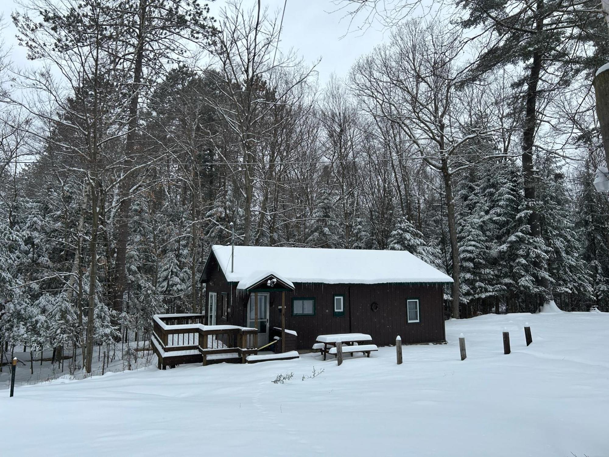 Paddler'S Rest Lakeside Cabins And Motel Long Lake Exteriör bild