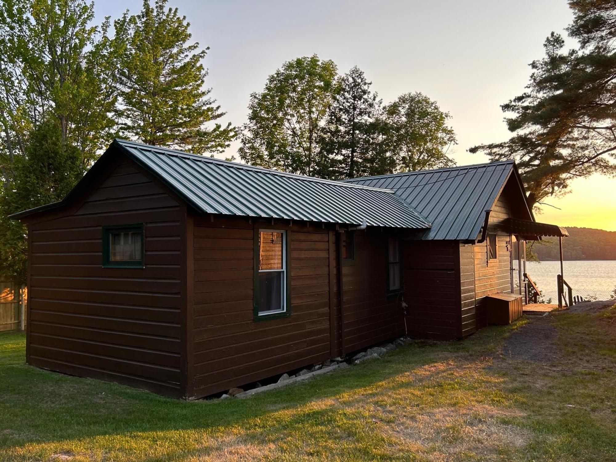 Paddler'S Rest Lakeside Cabins And Motel Long Lake Exteriör bild